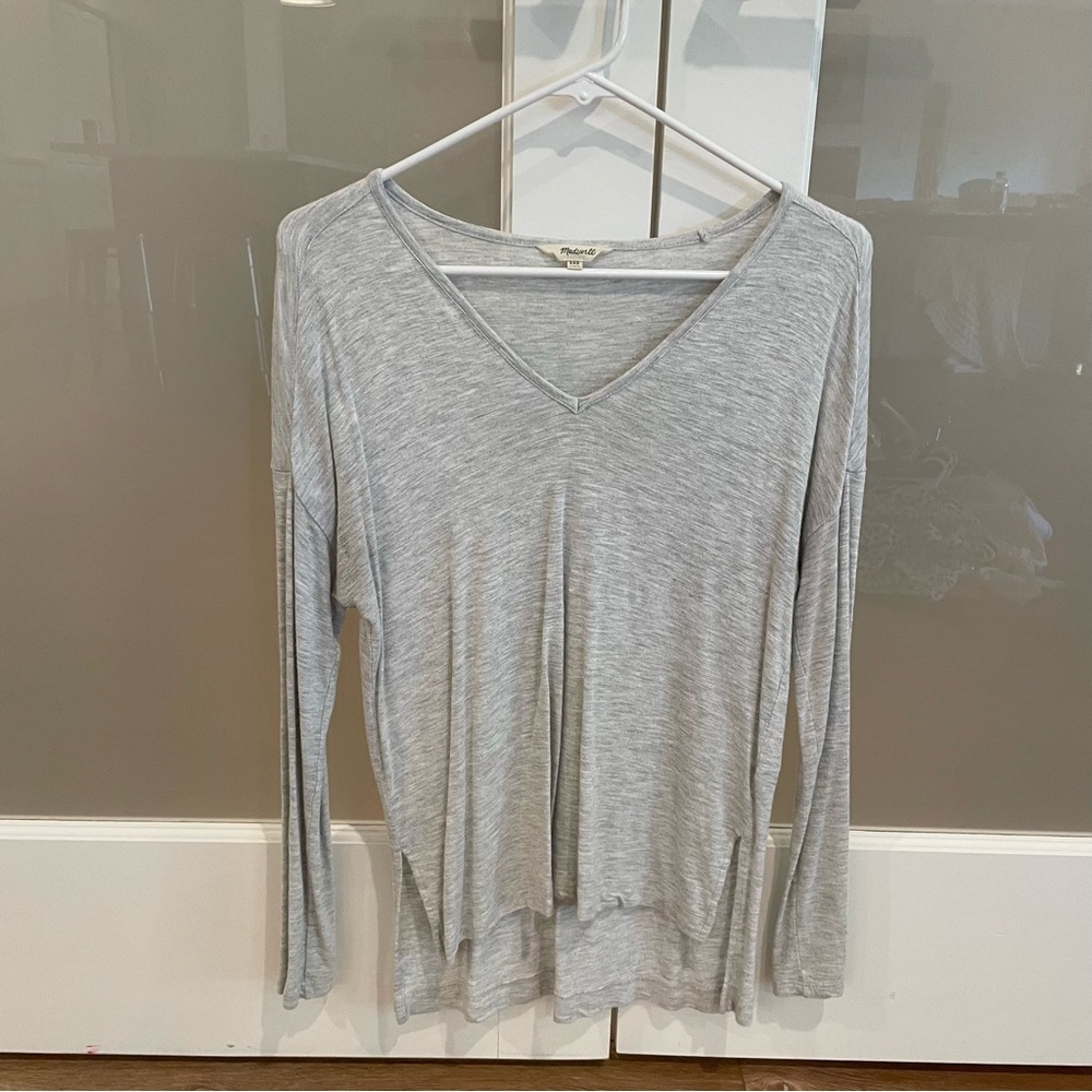 Heather Gray Madewell V neck shirt